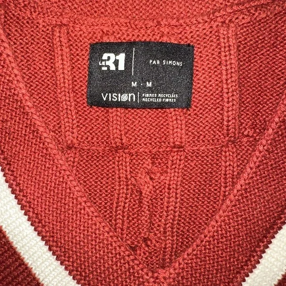 Le 31 Red V-Neck Cable Knit Sweater Vest - Picture 2 of 2
